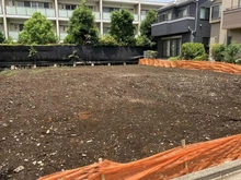 【東京都/杉並区高井戸西】杉並区高井戸西二丁目　新築戸建2号棟 現地（建築前）：中央（全3区画）
