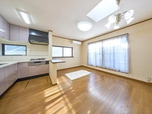 【東京都/中野区大和町】中野区大和町四丁目　中古戸建 リビング・ダイニング