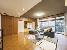 【東京都/杉並区高井戸西】杉並区高井戸西二丁目　戸建 リビング：※家具・調度品は販売価格に含まれておりません