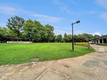 【東京都/杉並区井草】杉並区井草5丁目　中古戸建 井草森公園（現地より約320m）：はらっぱ広場