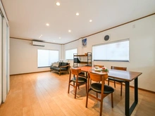 【大阪府/豊中市末広町】豊中市末広町三丁目　中古戸建 リビング・ダイニング