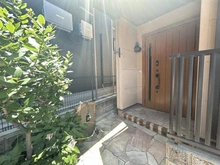 【大阪府/交野市星田】交野市星田八丁目　中古戸建 アプローチ