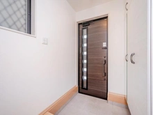 【大阪府/豊中市小曽根】豊中市小曽根四丁目　中古戸建 玄関