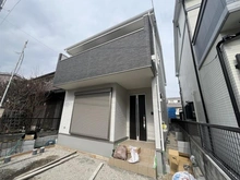 【京都府/京都市伏見区醍醐新開】京都市伏見区醍醐新開　1期2号地 建築中の外観：全2棟/南側/奥側