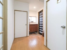 【埼玉県/新座市池田】新座市池田4丁目中古戸建 廊下