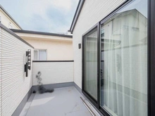 【埼玉県/所沢市美原町】所沢市美原町4丁目中古戸建 バルコニー