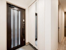 【埼玉県/所沢市美原町】所沢市美原町4丁目中古戸建 玄関