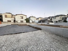 【東京都/西東京市中町】西東京市中町5丁目新築戸建3号棟 現地（建築前）：全6棟　／　左から3番目奥側