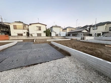 【東京都/西東京市中町】西東京市中町5丁目新築戸建3号棟 現地（建築前）：全6棟　／　左から3番目奥側
