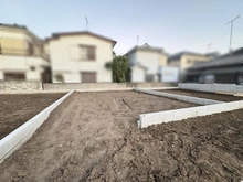 【東京都/西東京市中町】西東京市中町5丁目新築戸建3号棟 現地（建築前）：全6棟　／　左から3番目奥側