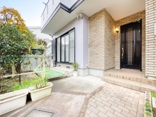 【埼玉県/新座市栄】新座市栄4丁目中古戸建 アプローチ