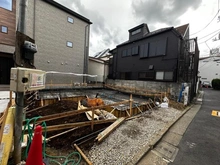 【東京都/文京区大塚】文京区大塚六丁目　新築戸建 建築中の外観