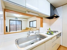 【埼玉県/さいたま市岩槻区南平野】さいたま市岩槻区南平野4丁目　中古戸建 キッチン