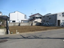 【東京都/武蔵村山市学園】武蔵村山市学園4丁目　新築戸建　A号棟 現地（建築前）：全2棟現場　向かって左側区画