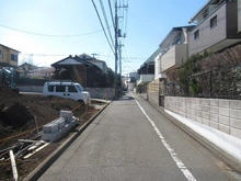 【東京都/調布市東つつじケ丘】調布市東つつじヶ丘2丁目　新築戸建　1号棟 前面道路