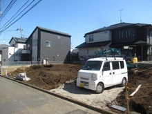 【東京都/調布市東つつじケ丘】調布市東つつじヶ丘2丁目　新築戸建　2号棟 現地（建築前）：全2棟現場　左奥側区画