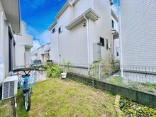 【東京都/武蔵村山市伊奈平】武蔵村山市伊奈平5丁目　戸建 庭：一部タイル敷き