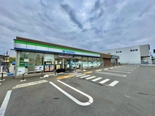【東京都/武蔵村山市伊奈平】武蔵村山市伊奈平5丁目　戸建 ファミリーマート 武蔵村山伊奈平店（現地より約400m）