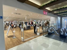 【東京都/稲城市坂浜】プラウドシーズン稲城若葉台 ユニクロ　ソコラ若葉台店（現地より約300m）：