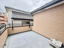 【東京都/八王子市本町】八王子市本町　戸建 バルコニー