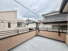 【東京都/八王子市本町】八王子市本町　戸建 バルコニー