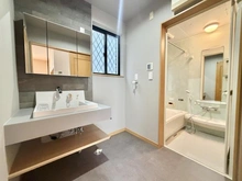 【東京都/八王子市本町】八王子市本町　戸建 洗面所