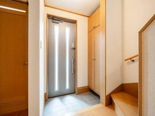 【東京都/昭島市代官山】昭島市代官山1丁目　中古戸建 玄関