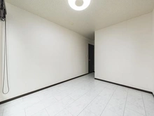 【東京都/日野市大字日野】日野市大字日野　戸建 洋室