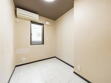 【東京都/日野市大字日野】日野市大字日野　戸建 サービスルーム（納戸）