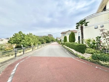 【東京都/八王子市鑓水】プラウドシーズン南大沢 前面道路