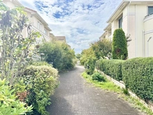 【東京都/八王子市鑓水】プラウドシーズン南大沢 前面道路