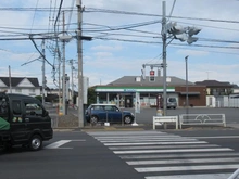 【東京都/東大和市高木】東大和市高木3丁目　戸建 ファミリーマート東大和新青梅街道店（現地より約490m）：