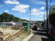 【神奈川県/川崎市多摩区生田】グランエクセラ生田4丁目 新築戸建 1号棟 前面道路