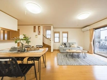 【東京都/日野市大字日野】日野市大字日野　戸建 リビング・ダイニング