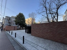 【東京都/豊島区巣鴨】豊島区巣鴨3丁目　中古戸建 豊島区立巣鴨北中学校（現地より約900m）