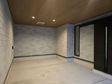 【東京都/文京区本駒込】文京区本駒込二丁目　新築戸建 駐車場：車庫