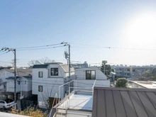 【東京都/世田谷区代沢】世田谷区代沢三丁目　中古戸建 眺望：3階ルーフバルコニーより南側を望む　