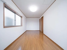 【東京都/北区上中里】北区上中里三丁目　中古戸建 洋室