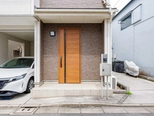 【東京都/北区上中里】北区上中里三丁目　中古戸建 玄関