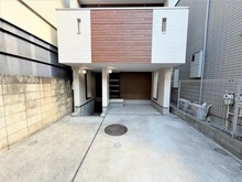 【東京都/北区栄町】北区栄町中古戸建 駐車場