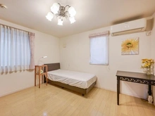 【東京都/世田谷区代沢】世田谷区代沢三丁目　中古戸建 サービスルーム（納戸）：約7.2帖