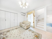 【東京都/文京区本駒込】文京区本駒込六丁目　中古戸建 リビング・ダイニング