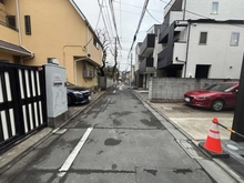 【東京都/文京区本駒込】文京区本駒込二丁目　新築戸建 前面道路