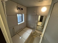 【大阪府/堺市西区浜寺昭和町】堺市西区浜寺昭和町1丁　中古戸建 浴室