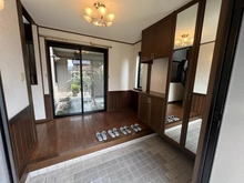 【大阪府/堺市西区浜寺昭和町】堺市西区浜寺昭和町1丁　中古戸建 玄関
