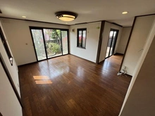 【大阪府/堺市西区浜寺昭和町】堺市西区浜寺昭和町1丁　中古戸建 リビング
