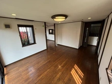 【大阪府/堺市西区浜寺昭和町】堺市西区浜寺昭和町1丁　中古戸建 リビング