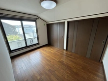 【大阪府/堺市西区浜寺昭和町】堺市西区浜寺昭和町1丁　中古戸建 洋室：2階西側約6.0帖