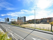 【大阪府/堺市南区三原台】堺市南区三原台三丁 戸建 前面道路