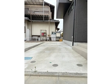 【神奈川県/大和市上草柳】大和市上草柳8丁目　中古戸建 駐車場